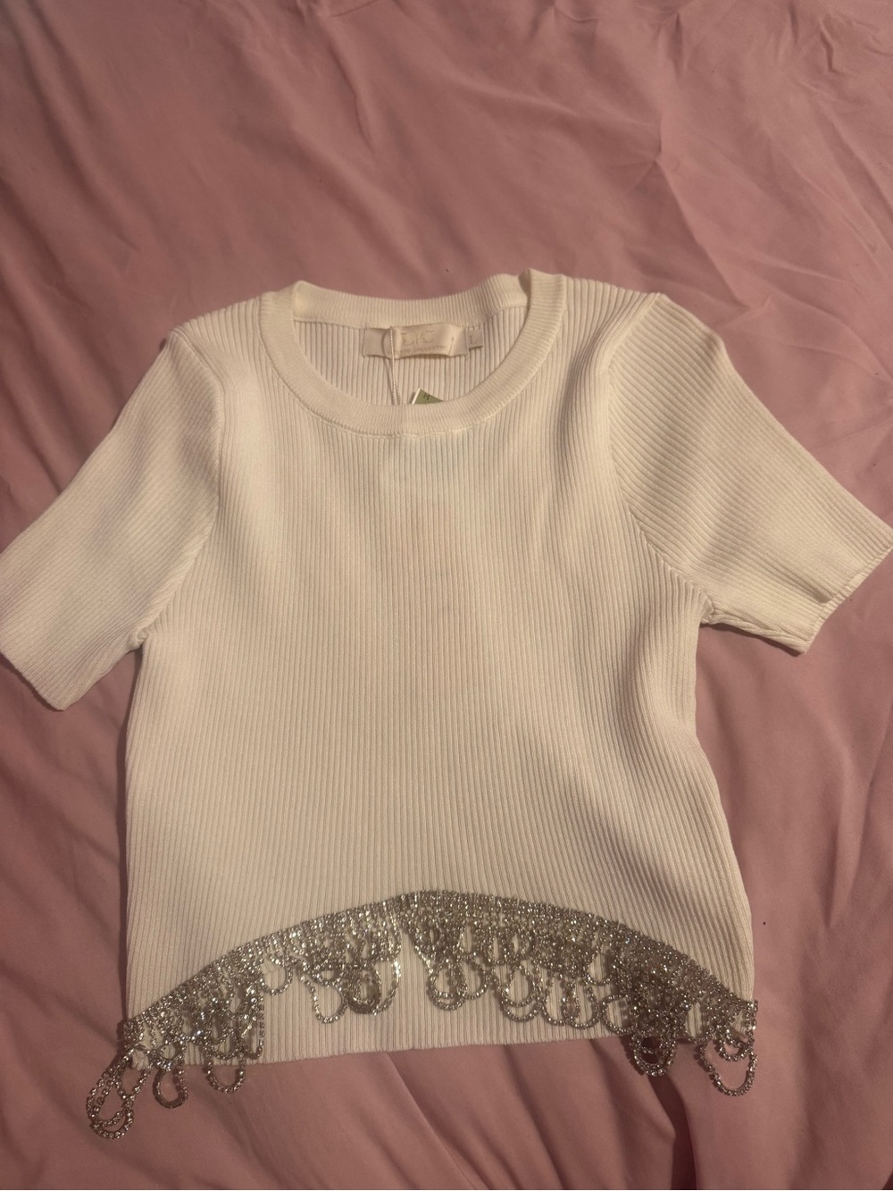 White crop shirt